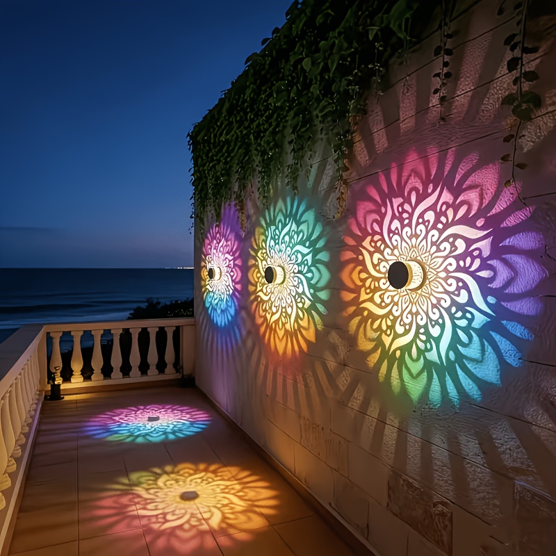 Outdoor Lighting Solar - 1/2/4個入りソーラーフェンスライト、マンダラ模様デザイン、屋外の壁に適しており、IPX4防水等級。 メタルソラ