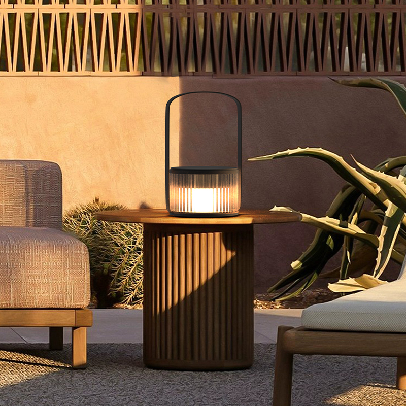 屋外充電式ポータブルアンビエントライトソーラー芝生ヴィラガー - Outdoor Lighting Solar のレビューと価格
