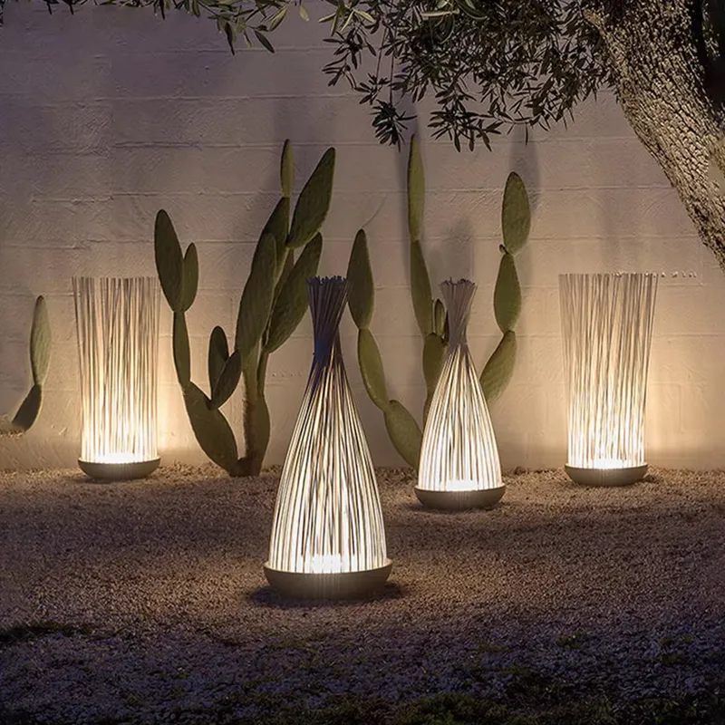 屋外用IP65防水芝生LEDアンビエントライト、公園用ダイナ - Outdoor Lighting Ip65 のレビューと価格